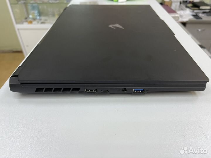 Ноутбук aorus 15 XE4-73RUB14SD 15.6