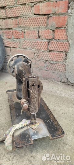 Швейная машинка