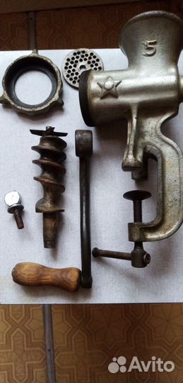 Мясорубка ручная СССР чугунная со знак. Звезда N 5