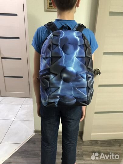 Рюкзак школьный