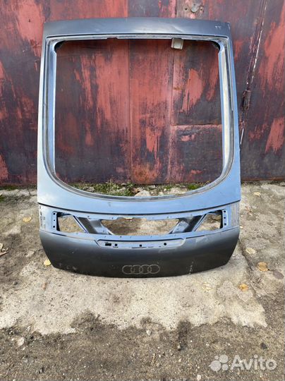 Audi TT 8J крышка багажника