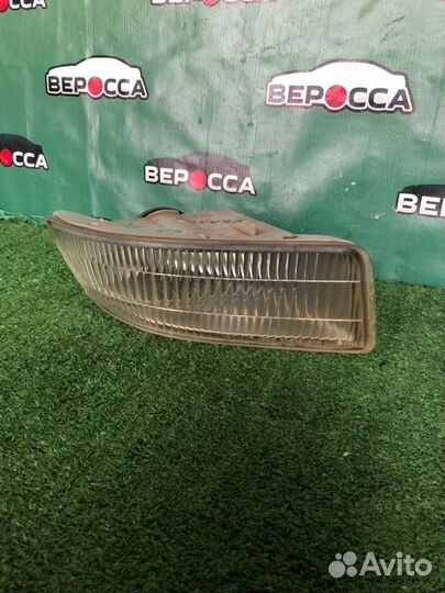 Фара противотуманная правая Toyota Mark Ii Wagon