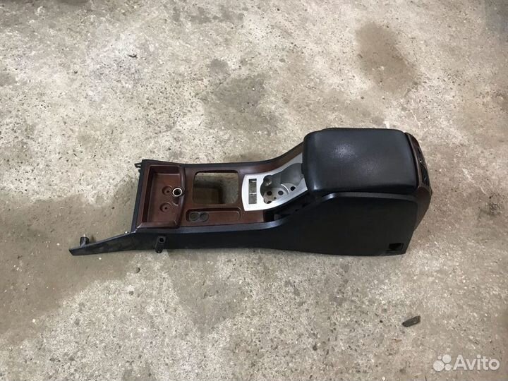 Подлокотник SsangYong Rexton 1 механика