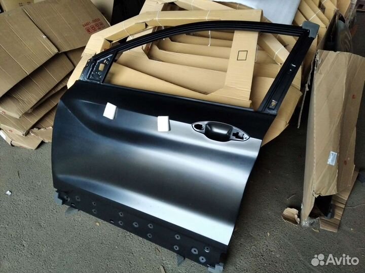 Дверь передняя левая Geely Coolray