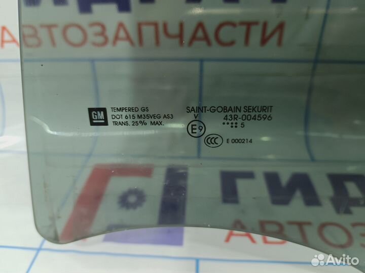 Стекло двери задней левой Cadillac SRX 10385017