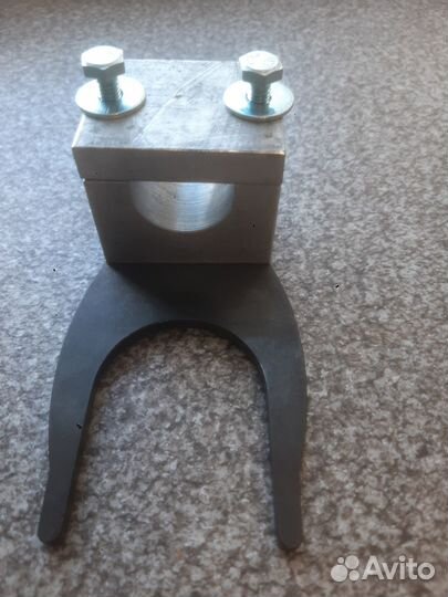 Приспособление для блокировки рейки LADA largus