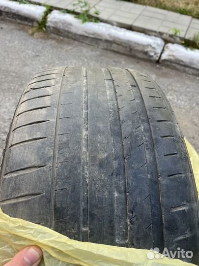 Michelin Pilot Sport 4 255/40 R19 100Y
