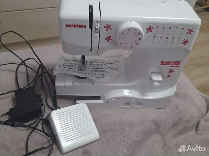Швейная машина Janome бу