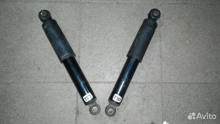 Амортизатор задний Киа Цератто 553001M300