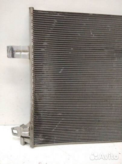 Радиатор кондиционера передний Volkswagen