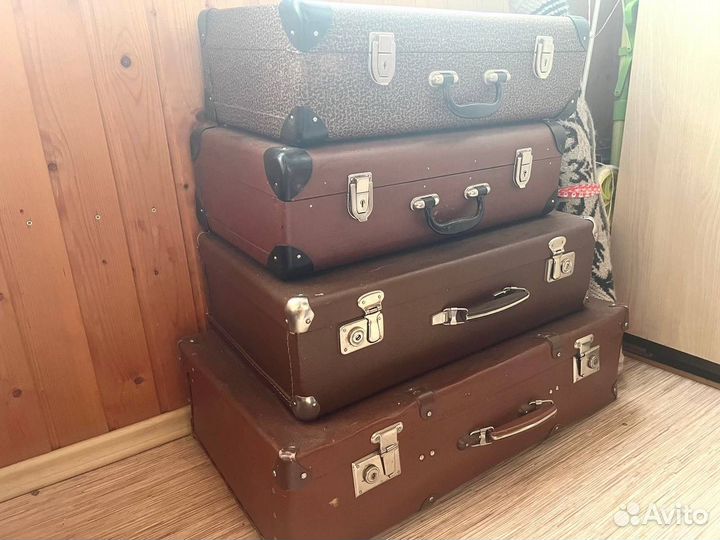 Чемоданы времен СССР
