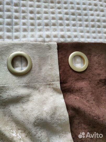 Шторы бежево-коричневые с люверсами