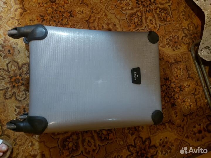 Чемодан на колесах