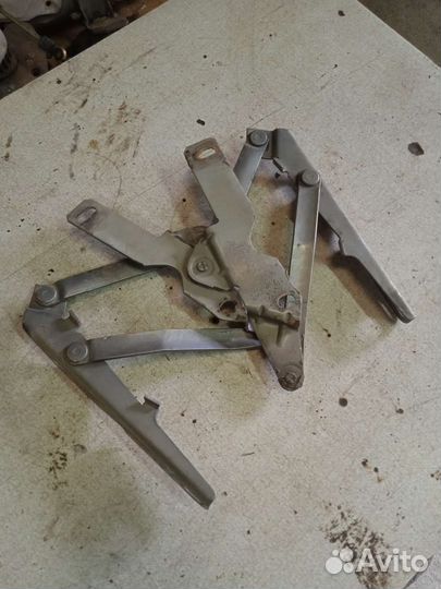 Петля капота audi 200 c3 ауди 200