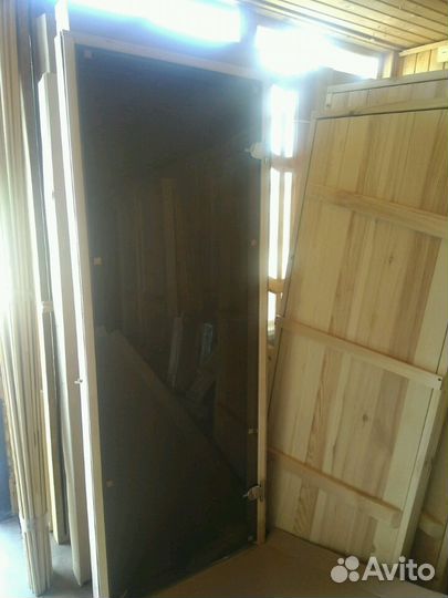 Двери стеклянные