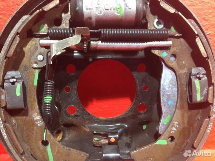 Механизм стояночного тормоза задний левый Hyundai