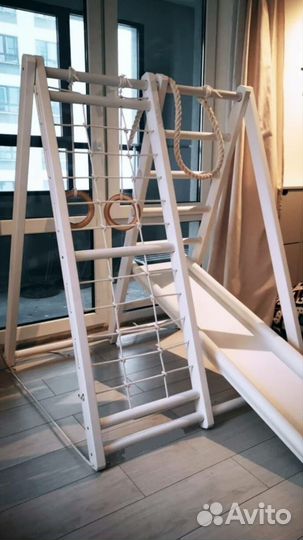 Детский спортивный комплекс с качелей и горкой