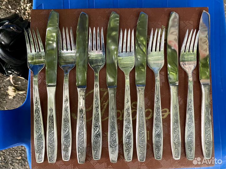 Ложки вилки ножи набор 24 шт. мельхиор СССР не б/у