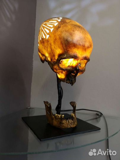 Светильник (череп)