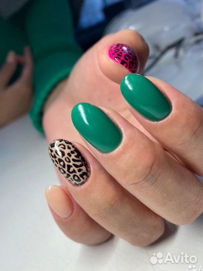 Маникюр с покрытием гель-лаком
