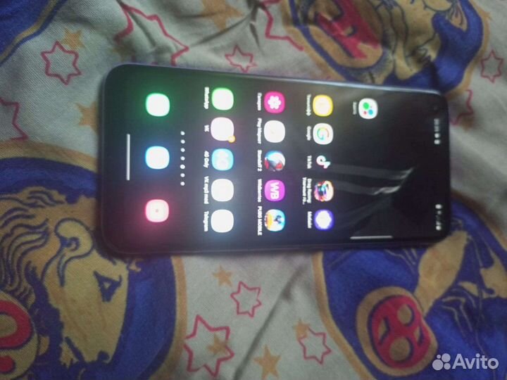 Samsung м11