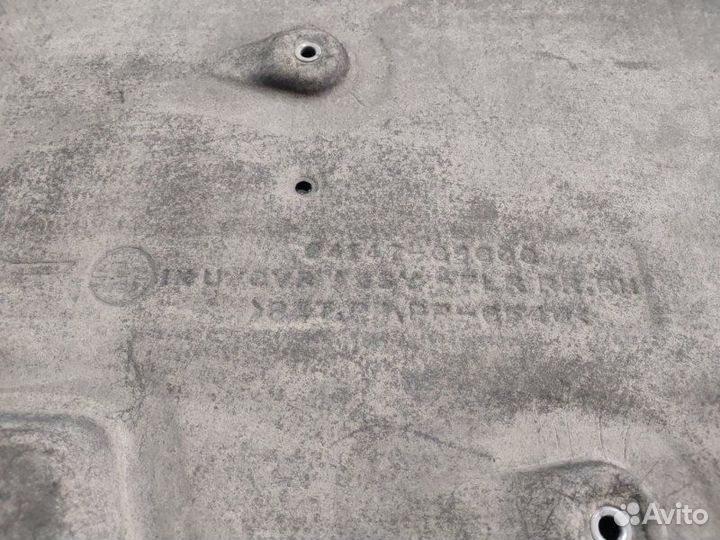 Защита днища кузова задняя правая Genesis G70