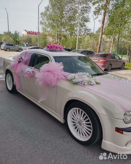 Украшения на свадебные машины