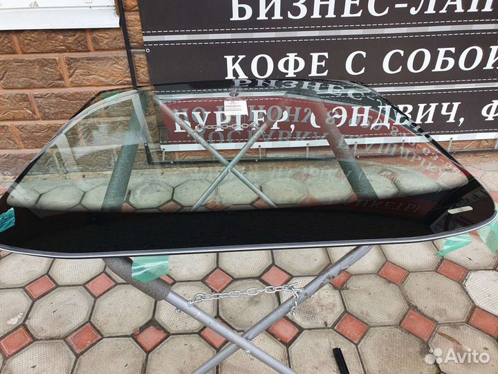 Лобовое стекло