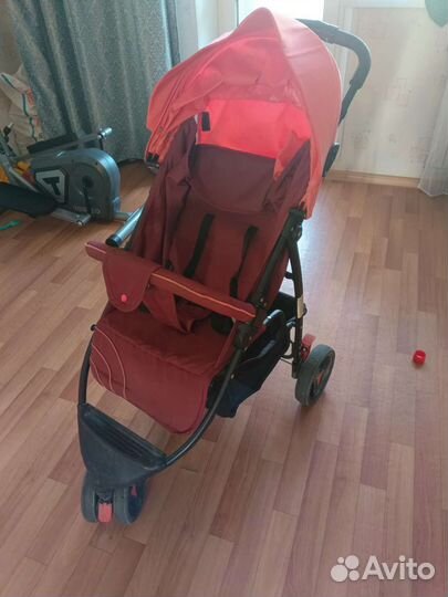 Прогулочная коляска