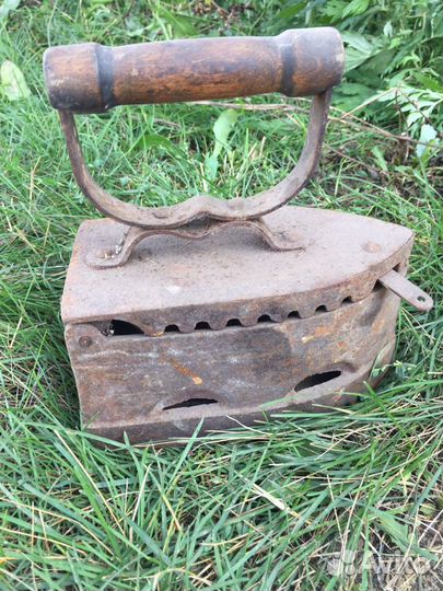 Утюг старинный