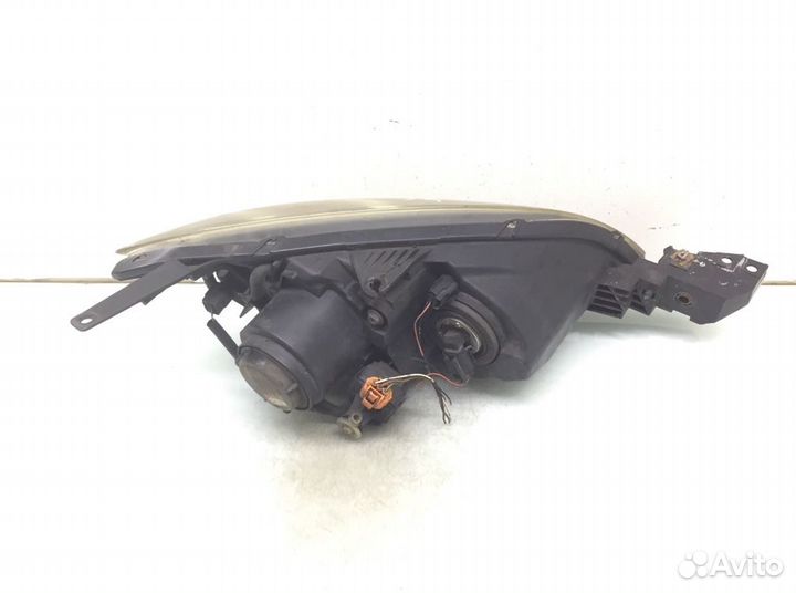 Фара Mazda 3 BK (2003-2009)