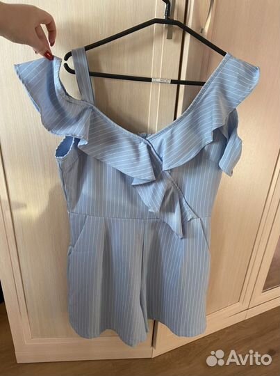 Комбинезон с шортиками женский