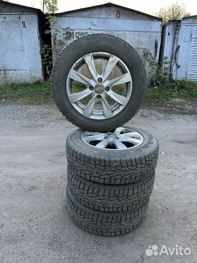 Комплект зимних колес на литье 185 65 15