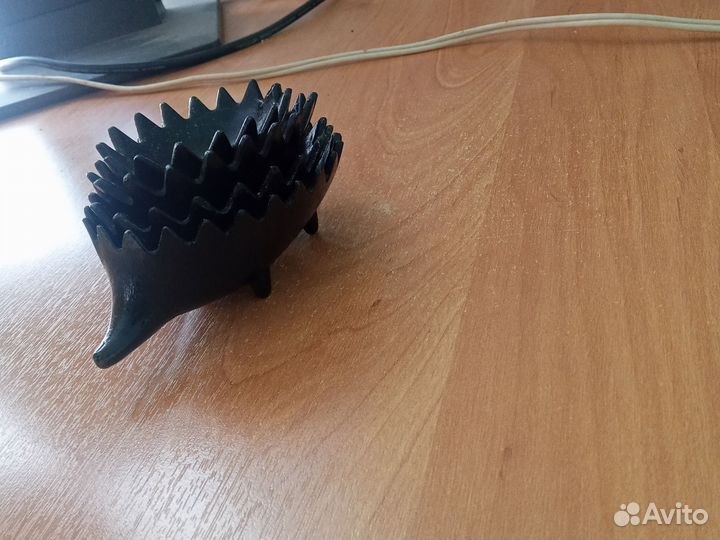 Статуэтка Ежи