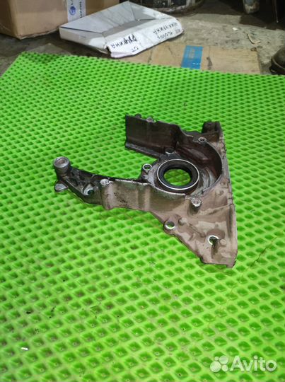 Крышка коленвала Volkswagen Passat B6