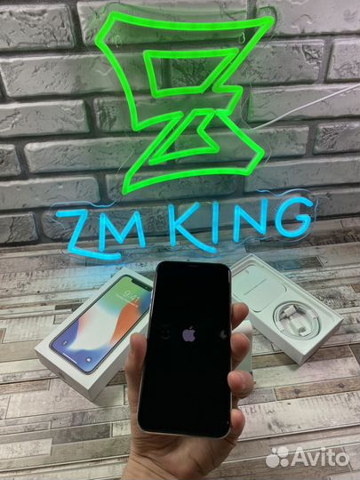 iPhone X, 64 ГБ