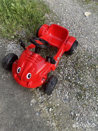 Машинка детская на педалях