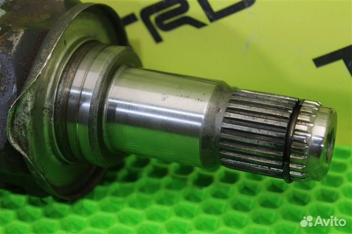 Шрус внутренний передний левый Toyota Camry MCV30