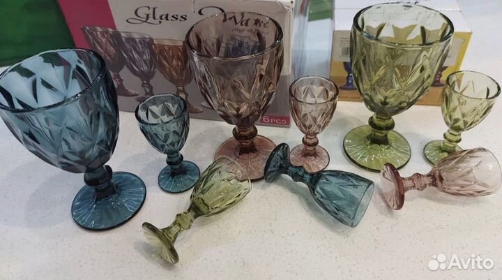 Бокалы из цветного стекла