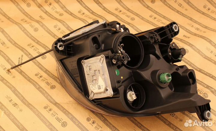 Фара левая alfa romeo 8C 07-10 xenon