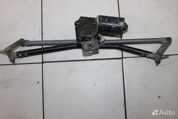 Трапеция стеклоочистителя с моторчиком Audi 80 B4