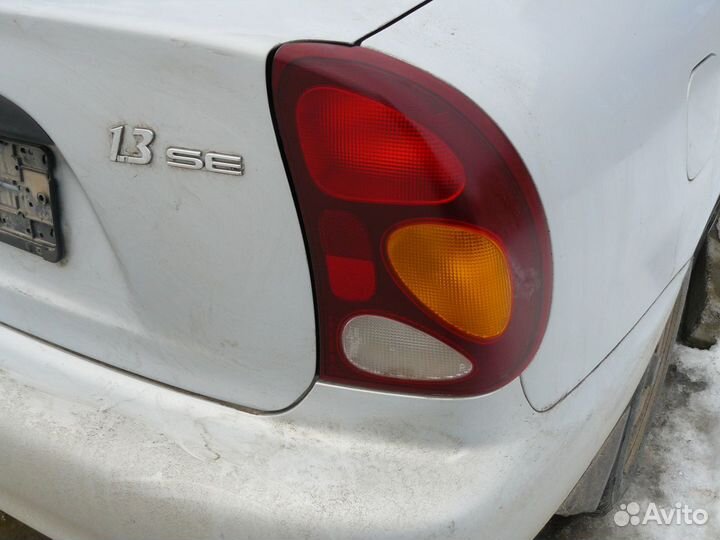 Фонарь задний правый для Chevrolet Lanos