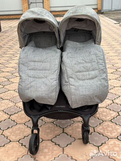 Коляска для двойни