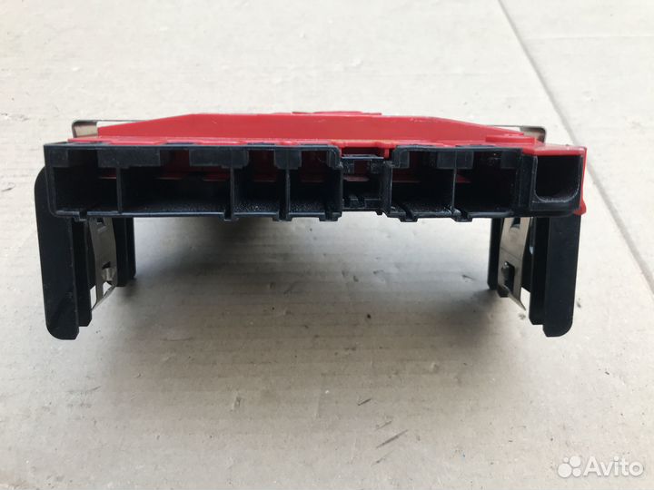 Блок предохранителей на клемму BMW 5 7 F01 F02 F10