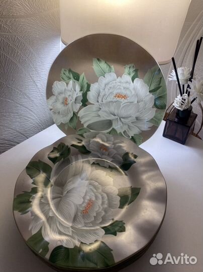 Набор столовой посуды на 12 персон