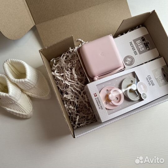 Пустышки Bibs (Бибс) и подарочные наборы