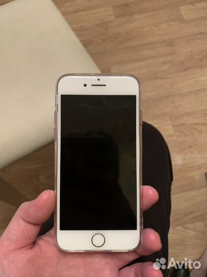iPhone 8, 64 ГБ