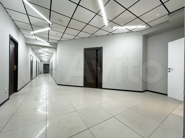 Второй этаж, панорамные окна, от 13 до 50 м²