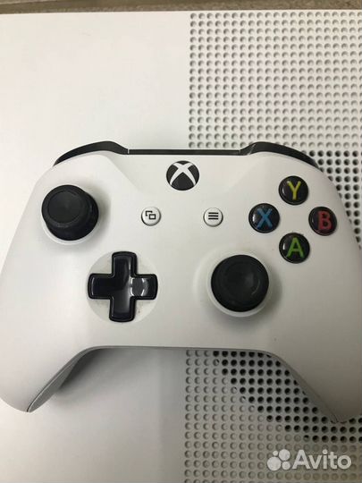 Игровая приставка Xbox One S 500 GB