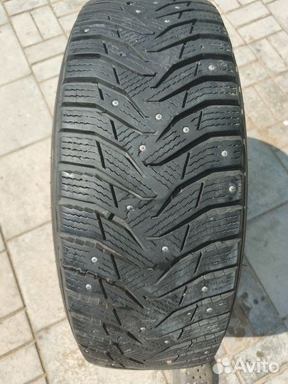 Kumho WinterCraft SUV Ice WS31 235/75 R15